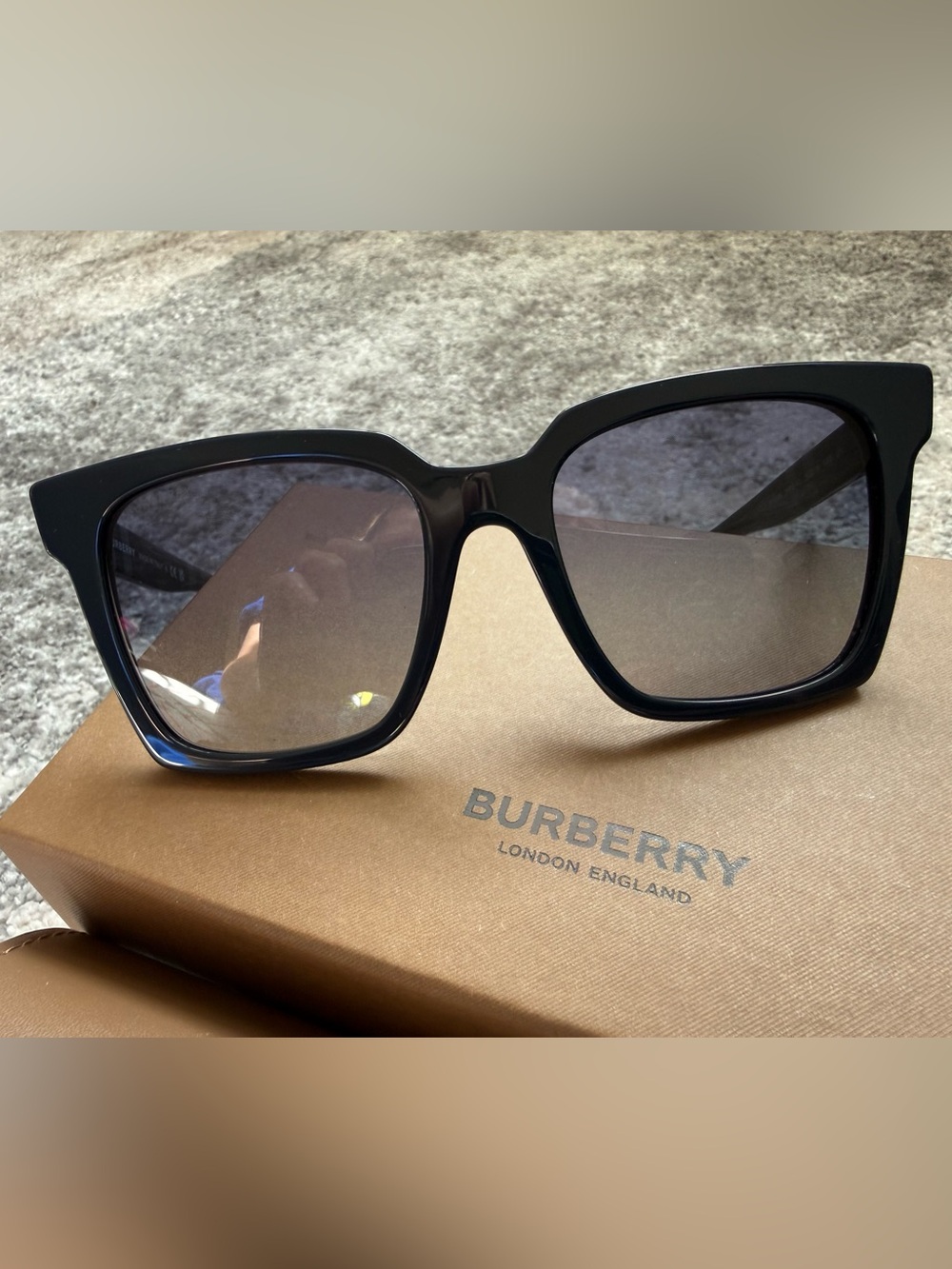 Burberry Blue Gradient Square Sunglasses - Picture 2 of 11